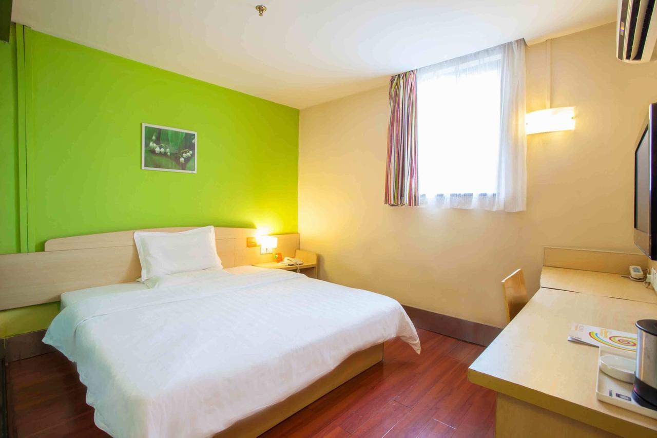 7Days Inn Yunfu Luoding Central Zimmer foto