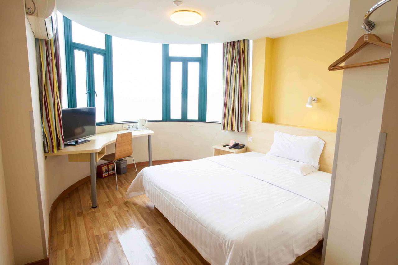 7Days Inn Yunfu Luoding Central Zimmer foto