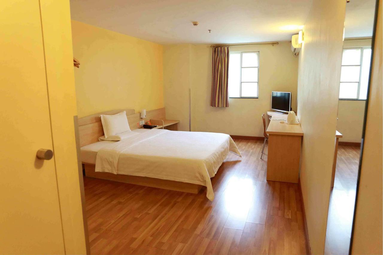 7Days Inn Yunfu Luoding Central Zimmer foto
