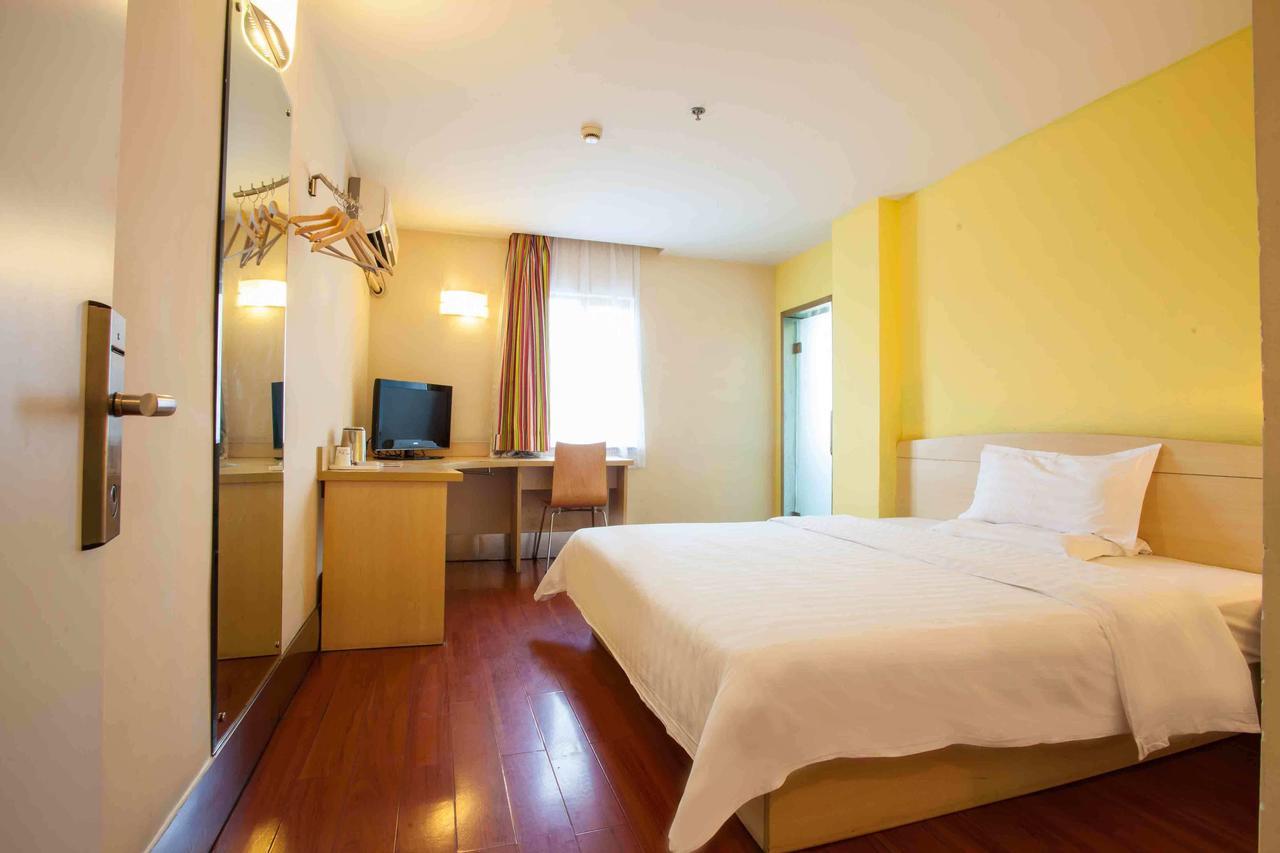 7Days Inn Yunfu Luoding Central Zimmer foto