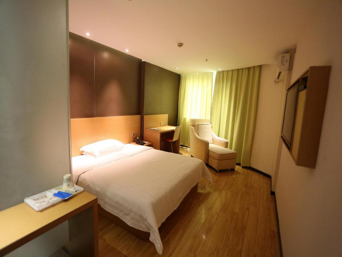 7Days Inn Yunfu Luoding Central Exterior foto